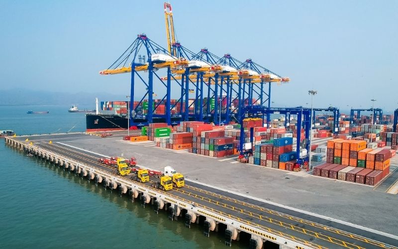 Xử Lý Thế Nào Khi Container Bị Móp, Biến Dạng